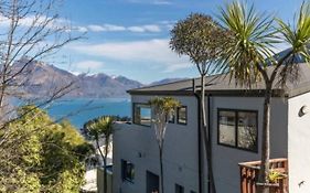 Lakeview Oasis